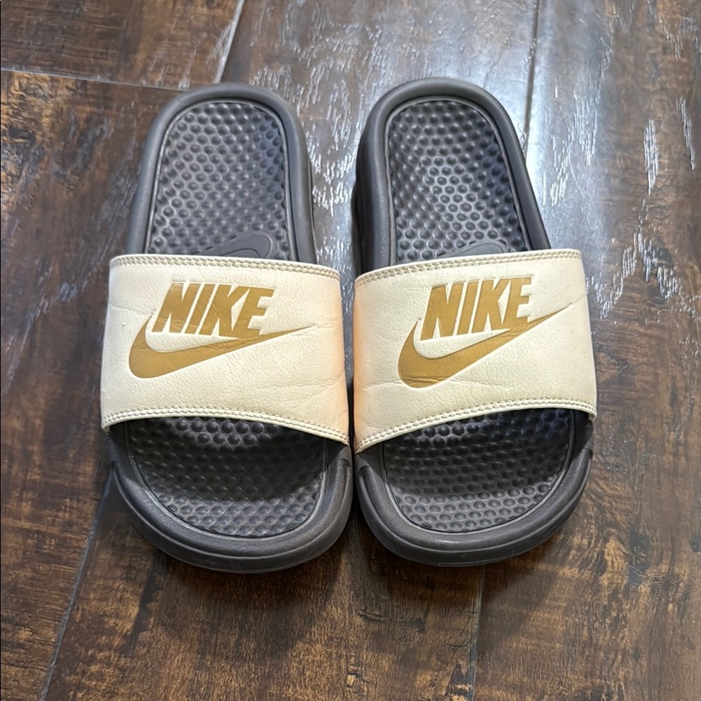 Nike Tan and Brown Slide Sandals - Women’s Size 6